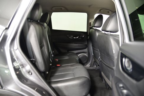Used 2020 Nissan Rogue SL image 22