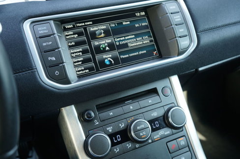 Used 2015 Land Rover Range Rover Evoque Pure Plus image 22