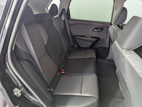Used 2021 Nissan Rogue SV image 32