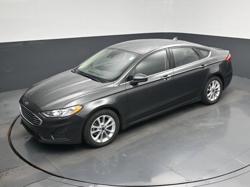 Used 2019 Ford Fusion SE image 30