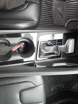 Used 2024 Hyundai Elantra Limited image 21
