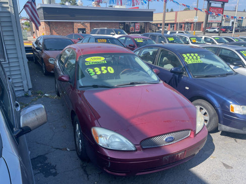 Used 2006 Ford Taurus SEL image 2