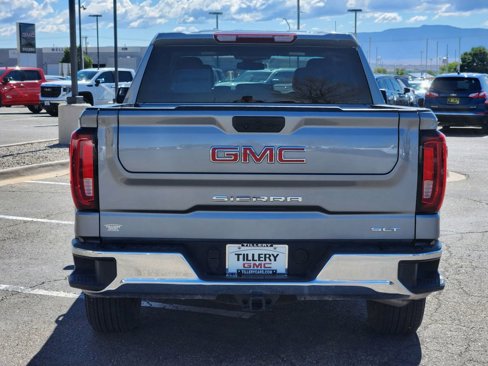 Used 2024 GMC Sierra 1500 SLT image 7