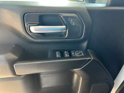 Used 2022 Chevrolet Silverado 2500 Custom w/ Custom Convenience Package image 15