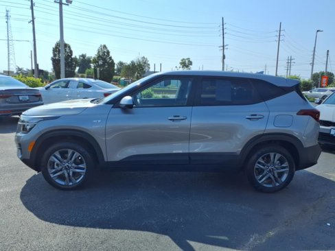 Used 2023 Kia Seltos LX image 22