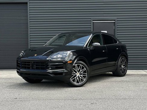 Certified 2024 Porsche Cayenne Coupe image 1