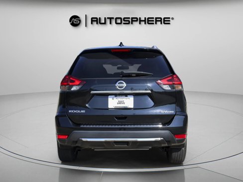 Used 2018 Nissan Rogue SV image 8