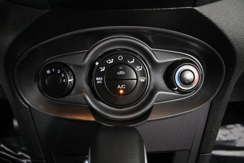 Used 2015 Ford Fiesta S image 5