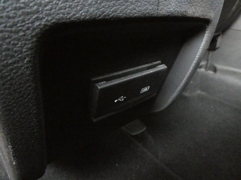 Used 2019 Jeep Cherokee Latitude Plus image 35