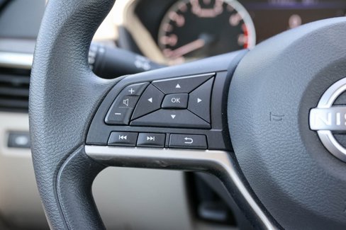 Used 2025 Nissan Altima 2.5 SV image 24