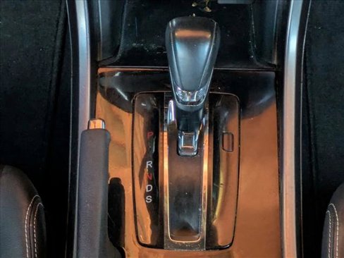 Used 2017 Honda Accord Sport image 12
