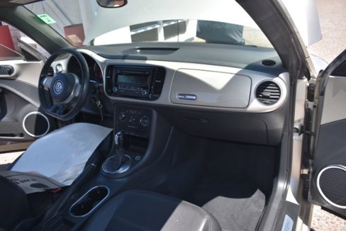 Used 2013 Volkswagen Beetle 2.5 image 12