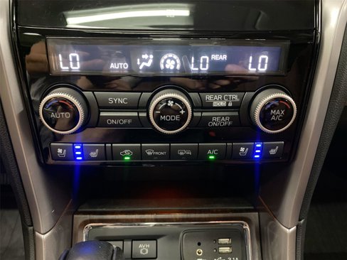 Used 2019 Subaru Ascent Touring w/ Popular Package #2A image 21