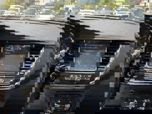 Used 2018 Buick Encore Sport Touring image 17