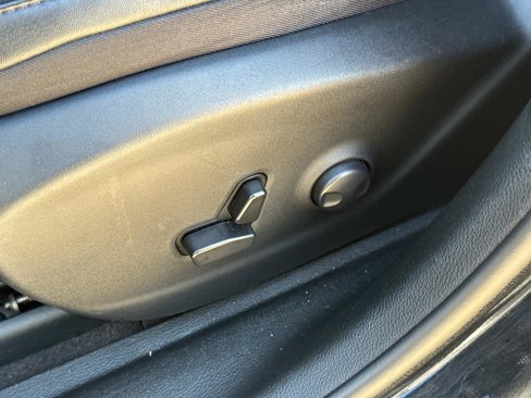 Certified 2022 Jeep Cherokee Limited image 18