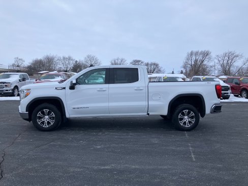 Used 2021 GMC Sierra 1500 SLE image 2