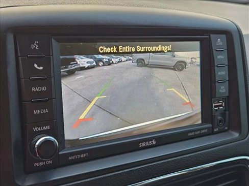 Used 2019 Dodge Grand Caravan SXT image 14