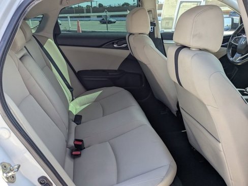 Used 2019 Honda Civic EX image 7