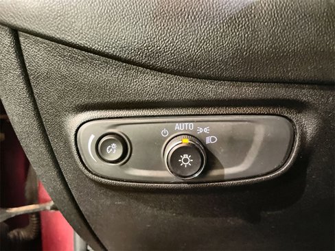 Used 2018 Chevrolet Equinox LT w/ LPO, Protection Package image 17