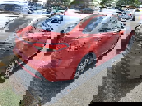 Used 2020 Toyota Corolla LE image 4