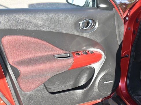 Used 2015 Nissan Juke SL image 13