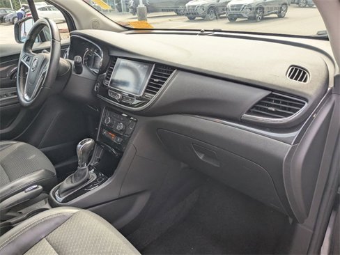 Used 2021 Buick Encore Preferred w/ Safety Package image 36