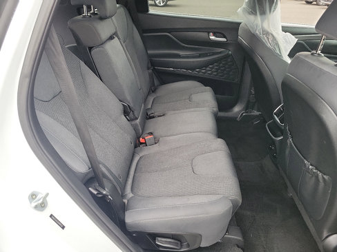 Used 2019 Hyundai Santa Fe SEL image 17