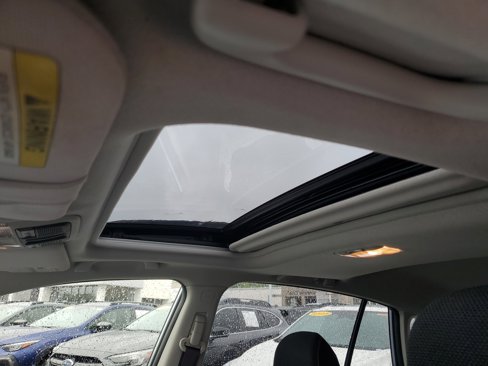 Used 2017 Subaru Crosstrek 2.0i Premium w/ Moonroof Package image 15