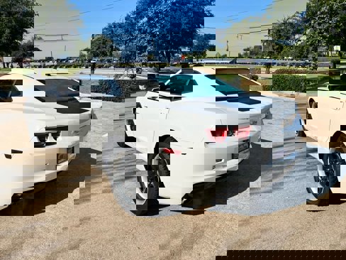 Used 2011 Chevrolet Camaro LS image 7