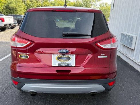Used 2015 Ford Escape SE image 4