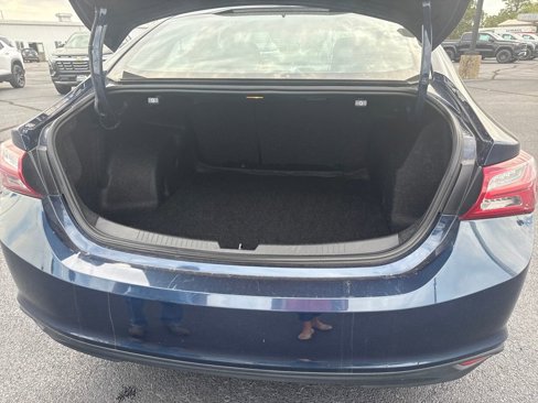Used 2022 Chevrolet Malibu LT image 23