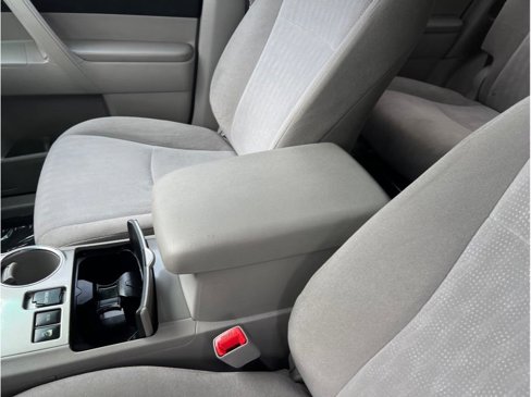 Used 2012 Toyota Highlander 4WD image 15