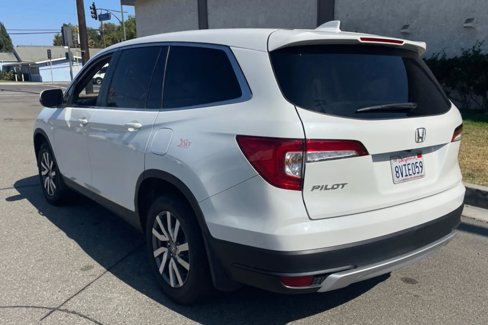 Used 2021 Honda Pilot EX image 5