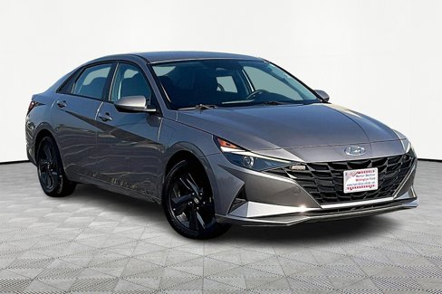 Used 2022 Hyundai Elantra SEL image 1