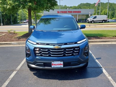 Used 2025 Chevrolet Equinox LT w/ Safety and Technology Package image 5