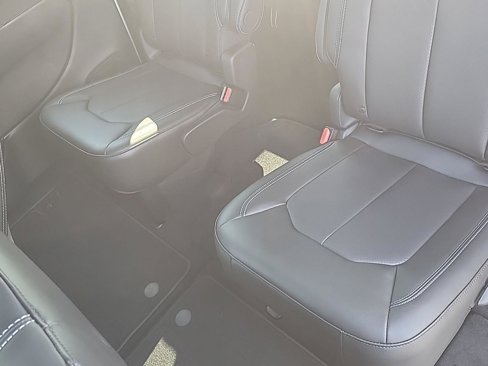 New 2026 Chrysler Pacifica Select image 20