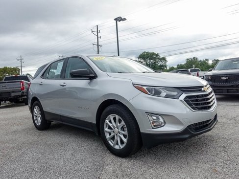 Used 2018 Chevrolet Equinox LS image 7