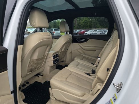 Used 2017 Audi Q7 3.0T Premium Plus image 12