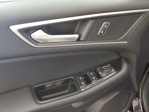 Used 2020 Ford Edge SEL w/ Convenience Package image 27