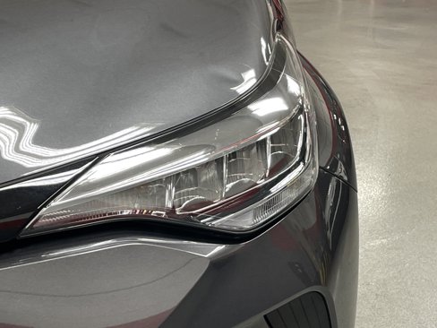 Certified 2020 Toyota C-HR LE image 6