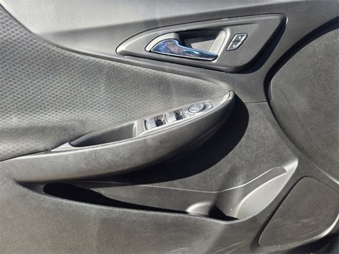 Certified 2025 Chevrolet Malibu LS image 18