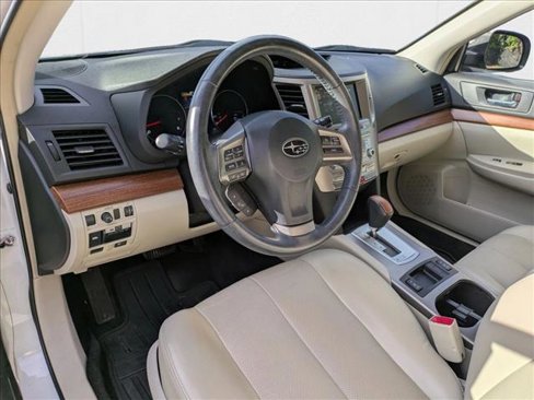 Used 2014 Subaru Outback 3.6R Limited image 7