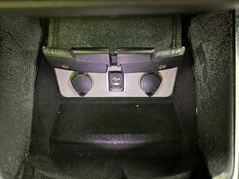 Used 2015 Toyota Avalon XLE Premium image 19