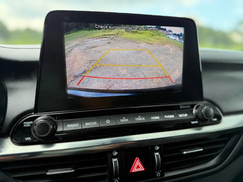 Used 2020 Kia Forte GT-Line image 11