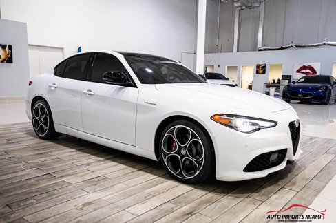 Used 2022 Alfa Romeo Giulia Veloce image 88