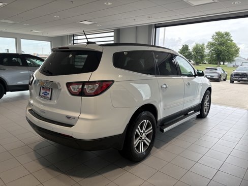 Used 2017 Chevrolet Traverse LT image 7
