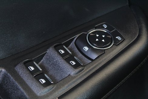 Used 2024 Ford Edge SEL image 37