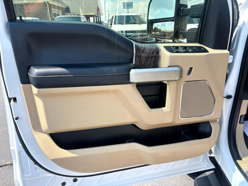Used 2017 Ford F250 Lariat w/ FX4 Off-Road Package image 10