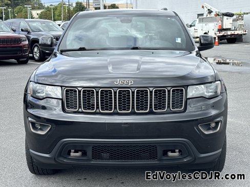 Used 2016 Jeep Grand Cherokee Laredo 75th Anniversary image 2