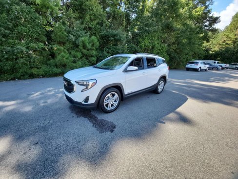 Certified 2020 GMC Terrain SLE w/ Driver Convenience Package image 1